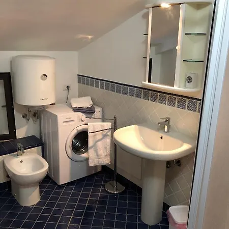 Royal Bay Apartment *