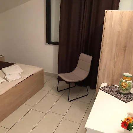 Royal Bay Apartment *